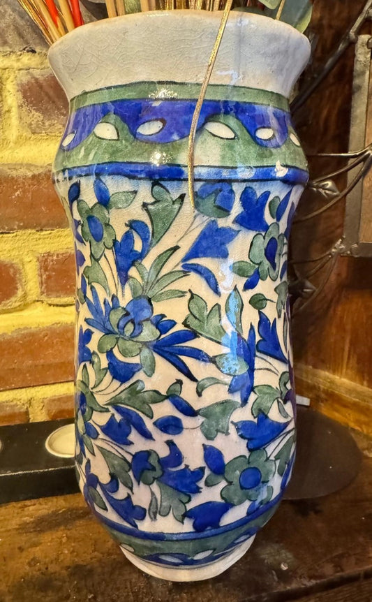 Vase Goliya